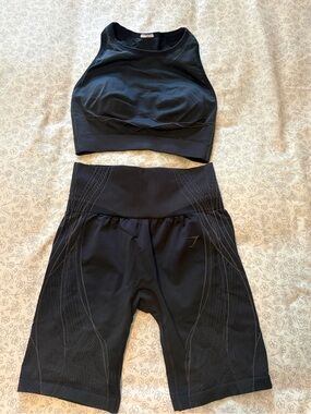 Gymshark Black High-Waist Seamless Bike Shorts and Crop Top Set